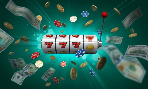 Gem Saviour slot interface on topan mobile app showing five reels with gem symbols